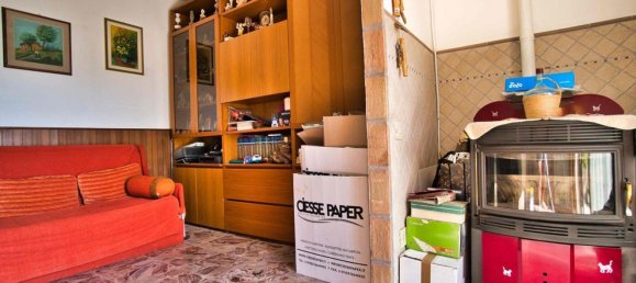 3 rooms Apartment in Piombino, Italy No. 111510 6