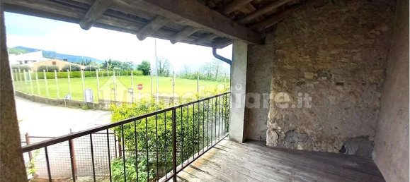 4 bedrooms House in Soave, Italy No. 300564 11