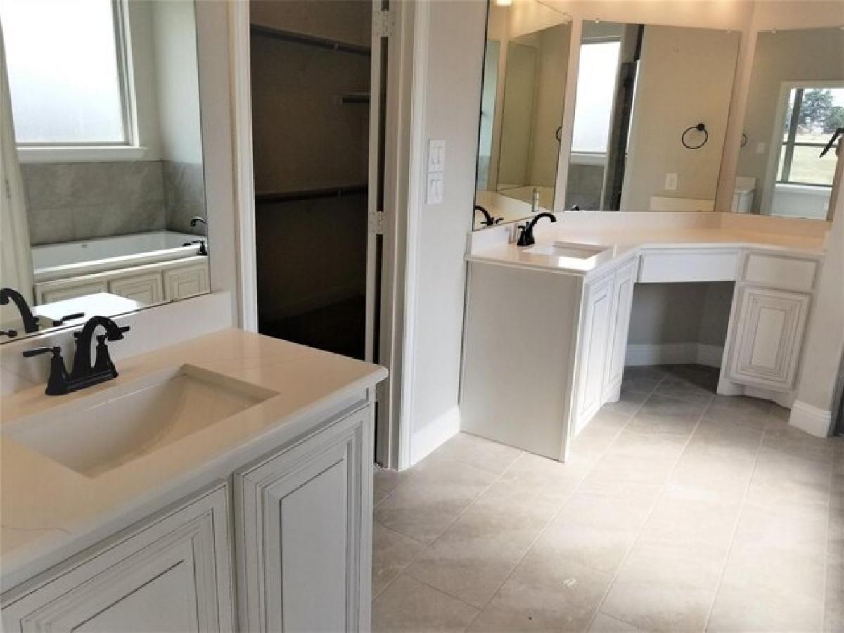 6 bedrooms House in Whitesboro, USA No. 381884