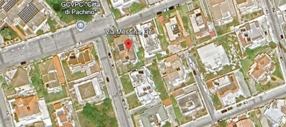 7 rooms Apartment in Pachino, Italy No. 40588 3