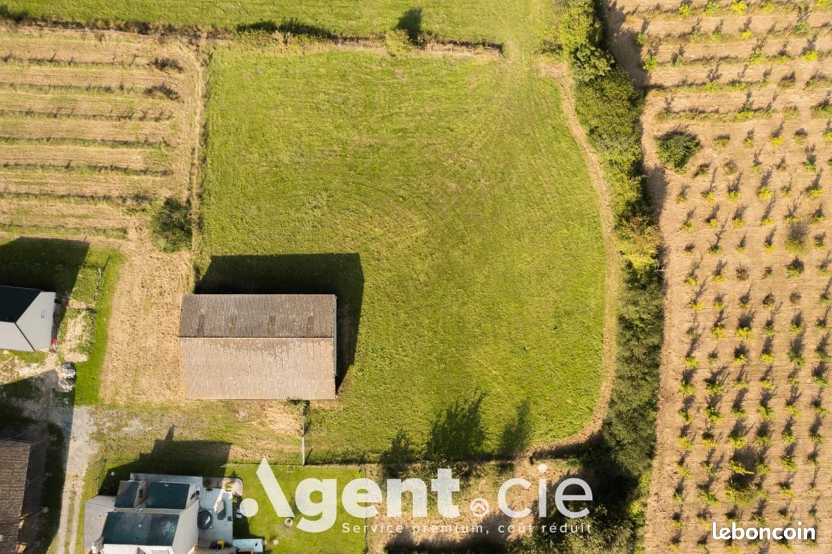 1166m² Land in Calvados, France No. 357155