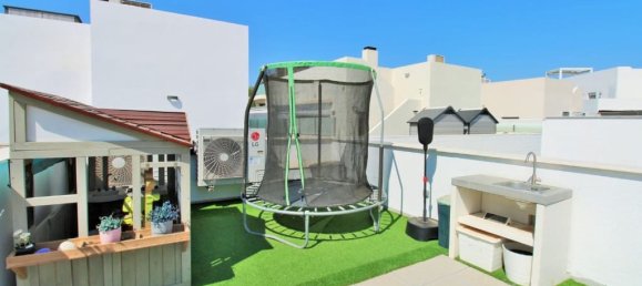 4 غرف نوم منزل في Alicante, Spain رقم 188344 27