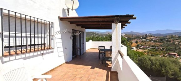 Дом с 4 спальнями в Эстепона, Испания № 180808 15