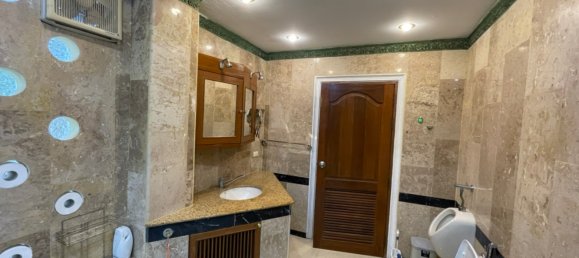 4 chambres Café / restaurant à Pattaya, Thailand No. 1270 24