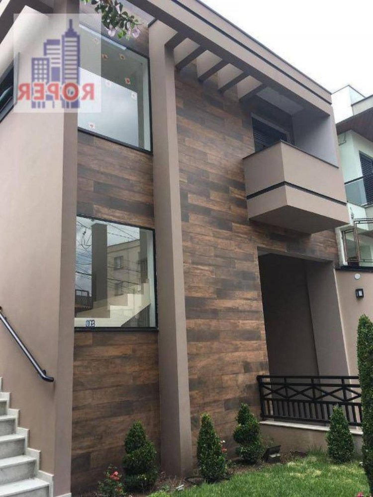 Casa de 3 dormitorios en Sao Paulo, Brazil No. 530950