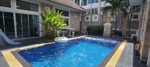 5 chambres house à louer à Pattaya, Chonburi, Eastern Thailand, Thailand № 58767 4