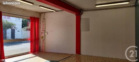 Дом с 2 комнатами в Ла Транш-сюр-Мер, Франция № 313934 2