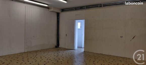 Дом с 2 комнатами в Ла Транш-сюр-Мер, Франция № 313934 3