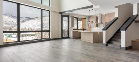 3 Schlafzimmer Cafe / Restaurant in Avon, USA, Nr. 67 13