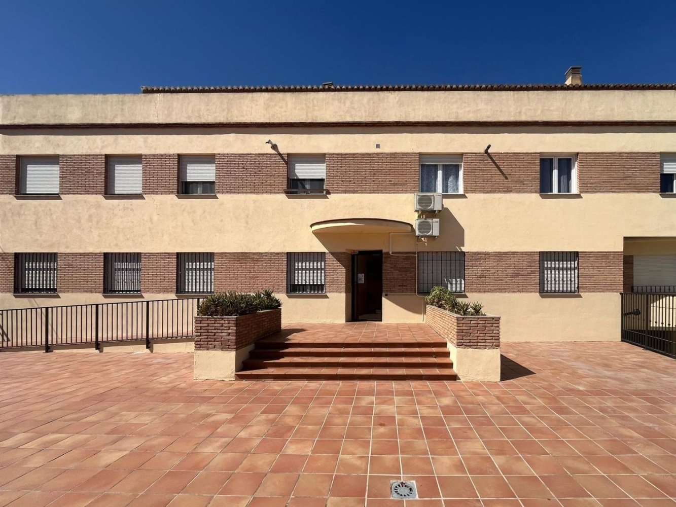 2 bedrooms Apartment in Durcal, Spain No. 171316