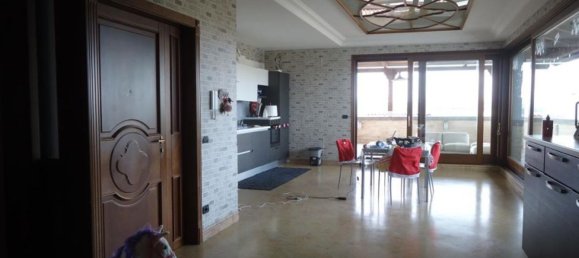 Apartamento de 6 habitaciónes en Casoria, Italy No. 14138 8