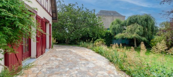 5 bedrooms House in Bihorel, France No. 323611 5