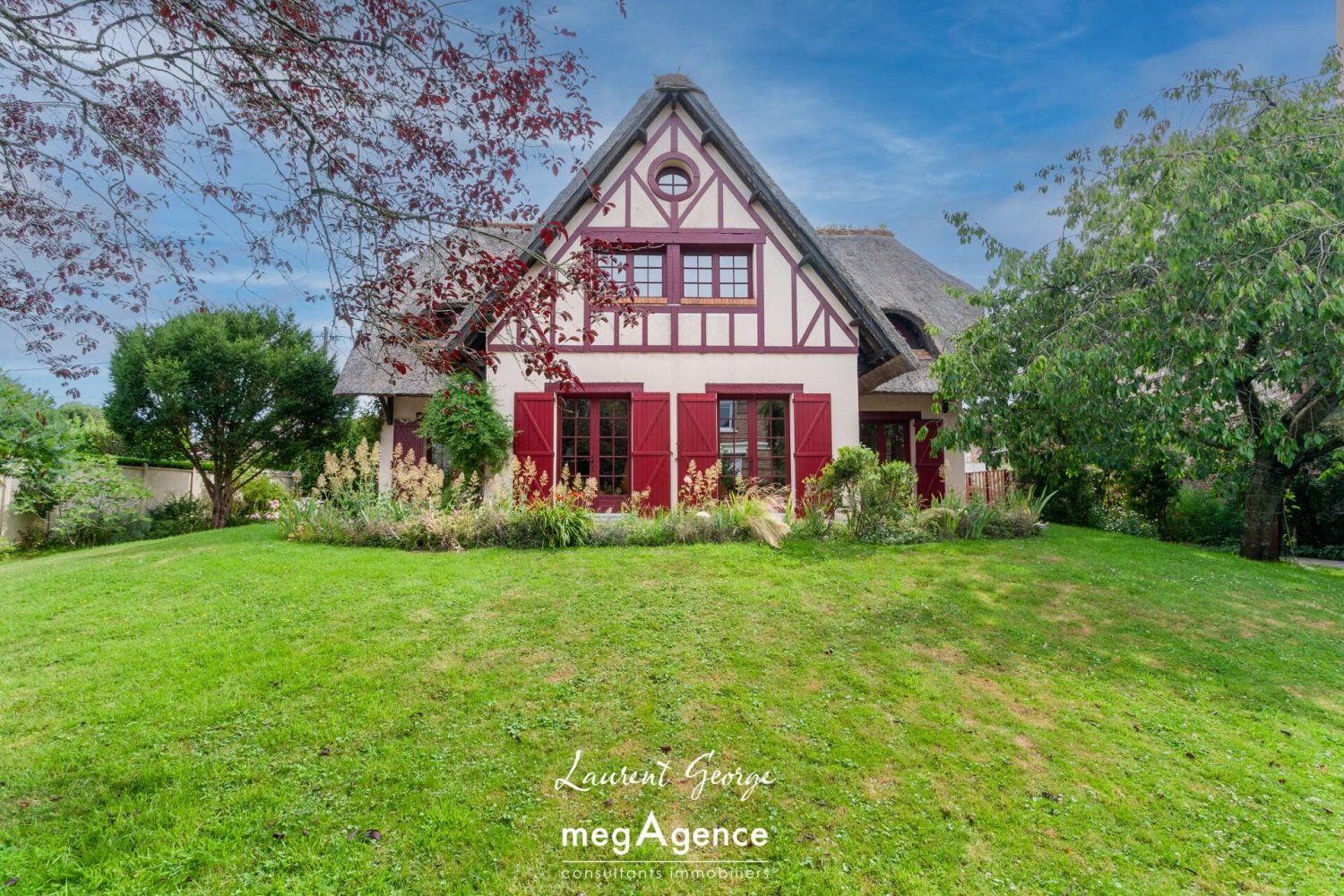 5 bedrooms House in Bihorel, France No. 323611