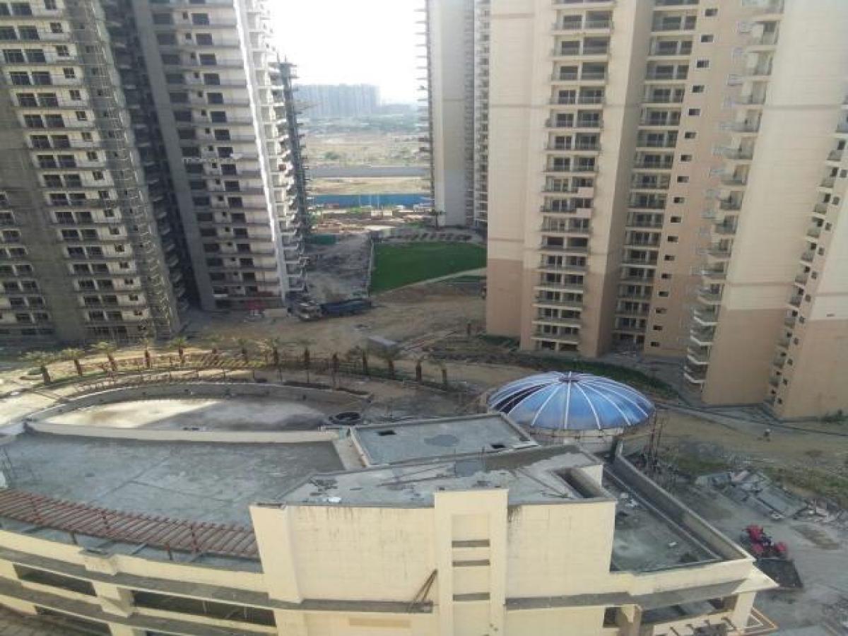 2 bedrooms House in Noida, India No. 67019