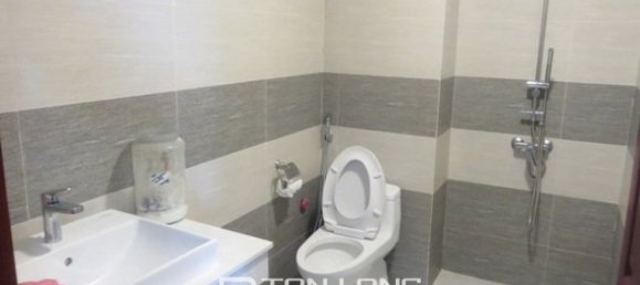 3 bedrooms Apartment in Cau Giay, Vietnam No. 2326 9