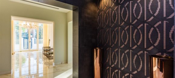 6 bedrooms Villa in Emirates Hills, UAE No. 28031 2