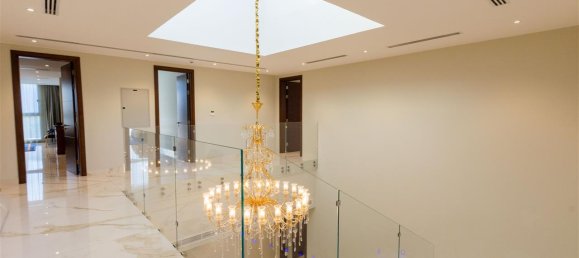 6 bedrooms Villa in Emirates Hills, UAE No. 28031 14