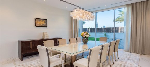 6 bedrooms Villa in Emirates Hills, UAE No. 28031 11