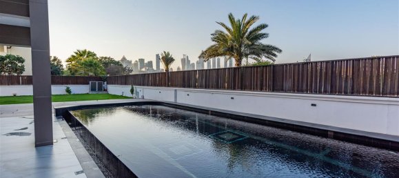 6 bedrooms Villa in Emirates Hills, UAE No. 28031 28
