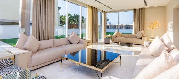 6 bedrooms Villa in Emirates Hills, UAE No. 28031 5