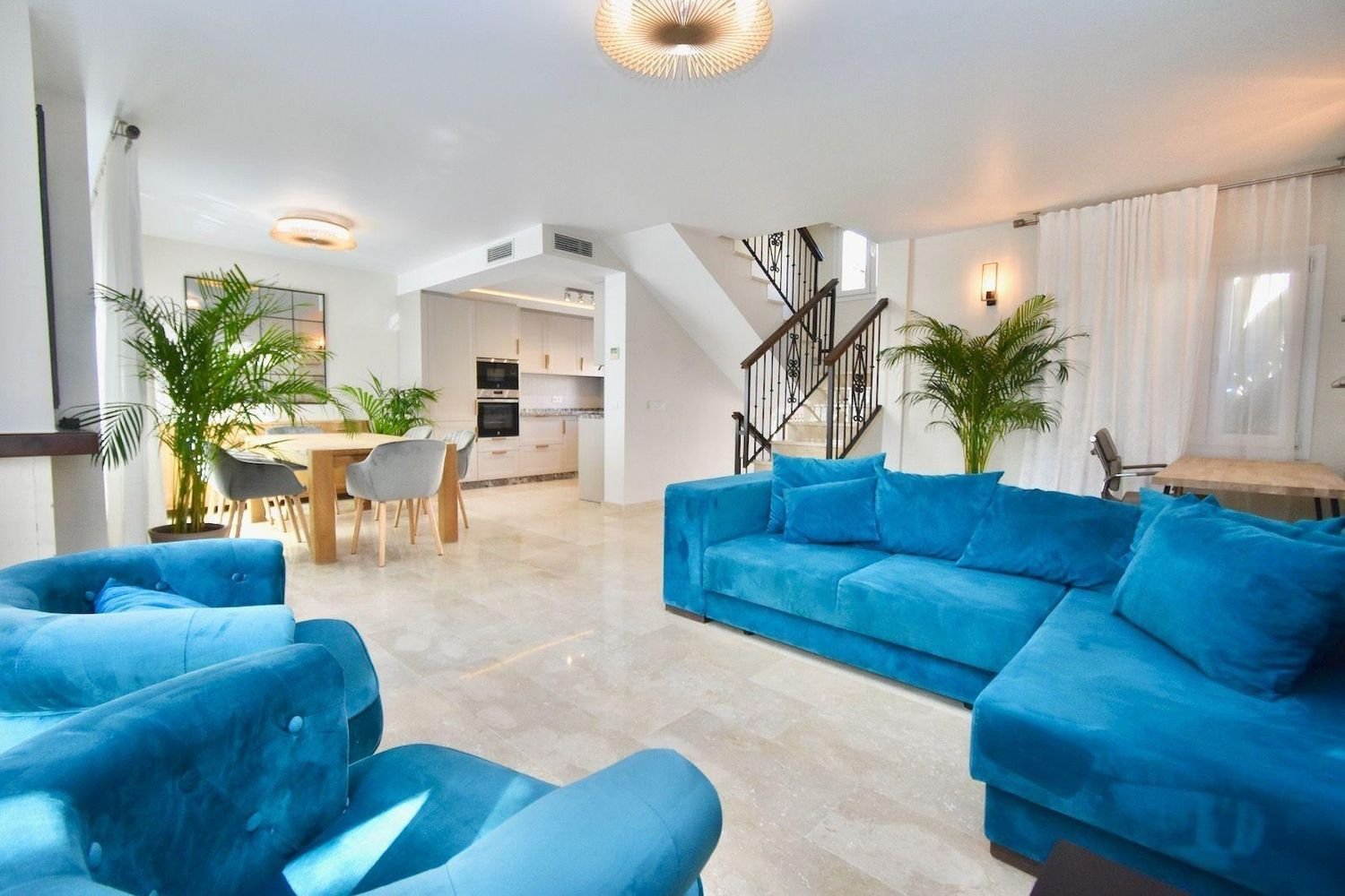 4 bedrooms House in Marbella, Spain No. 166780