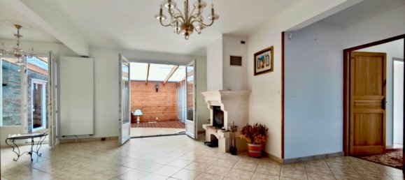 4 bedrooms House in Avrille, France No. 103142 4