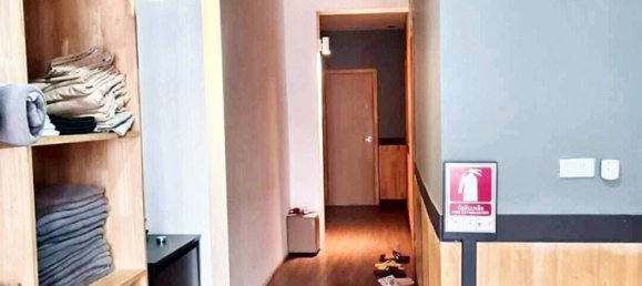 280m² Commercial property in Khlong Toei, Thailand No. 13351 2