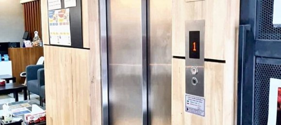 280m² Commercial property in Khlong Toei, Thailand No. 13351 5