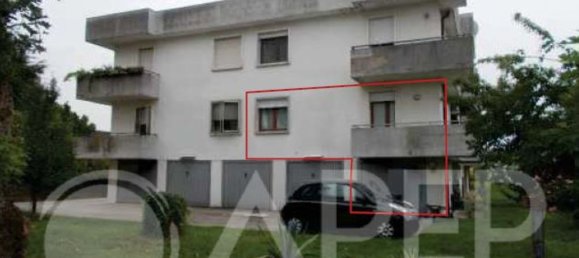 5 rooms Apartment in Ponte San Nicolò, Italy No. 15413 8
