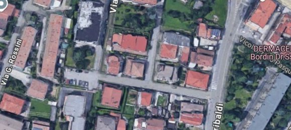 5 rooms Apartment in Ponte San Nicolò, Italy No. 15413 3