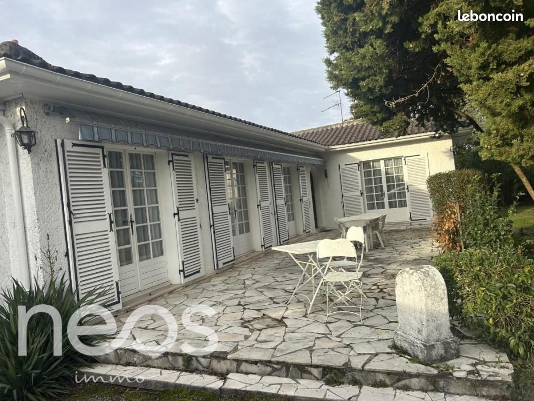 4 bedrooms House in Cenac, France No. 341209