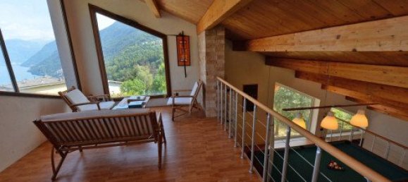 Вилла с 4 спальнями в Фаджето Ларио, Италия № 266206 12