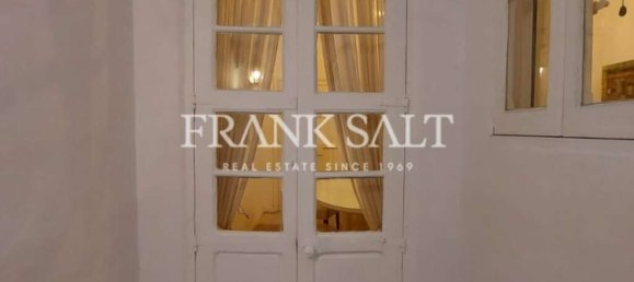 2 bedrooms Maisonette in Valletta, Malta No. 9915 3