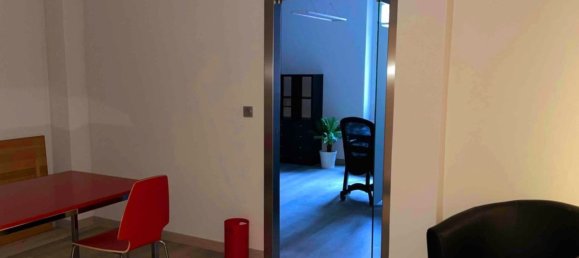 Bureau à Leon, Spain 260m² No. 148666 2