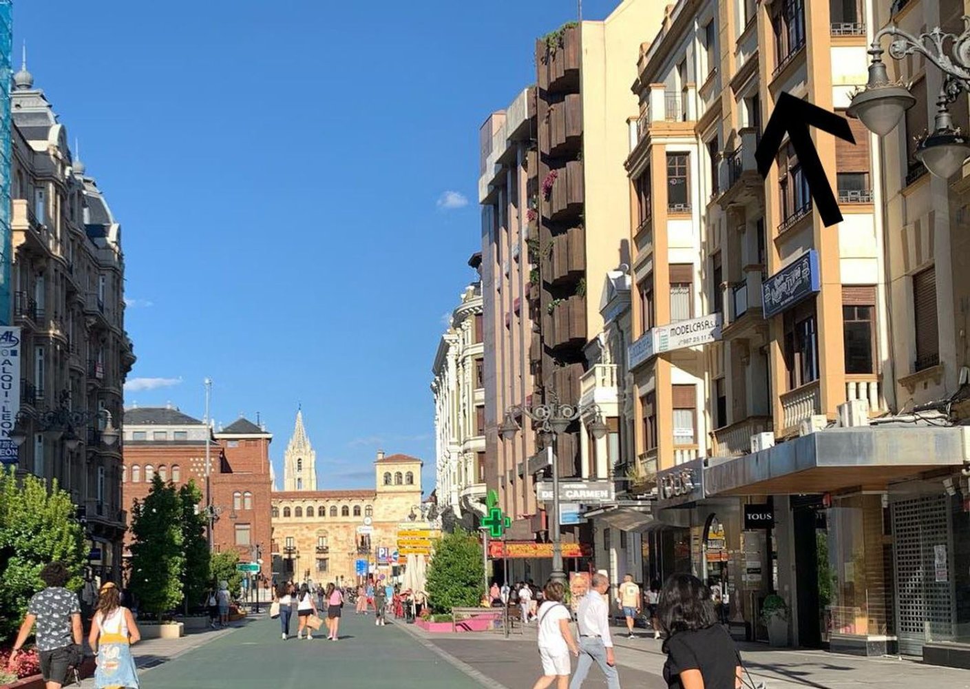 Bureau à Leon, Spain 260m² No. 148666