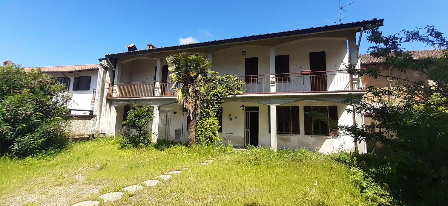 5 rooms House in Garlasco, Italy No. 165451