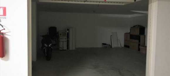 1 room Garage in Vasto, Italy No. 80836 3