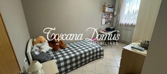 3 rooms Apartment in Siena, Italy No. 167111 9