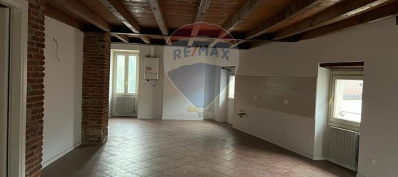 Apartamento de 2 dormitorios en Salò, Italy No. 56107 17