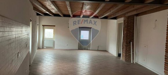 Apartamento de 2 dormitorios en Salò, Italy No. 56107 21