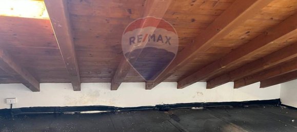 Apartamento de 2 dormitorios en Salò, Italy No. 56107 14