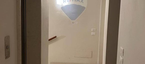 Apartamento de 2 dormitorios en Salò, Italy No. 56107 7