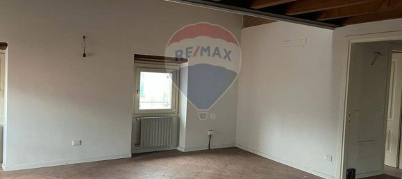 Apartamento de 2 dormitorios en Salò, Italy No. 56107 19