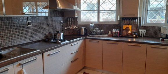 4 bedrooms Bungalow in Thessaloniki, Greece No. 8987 11