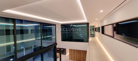 5 bedrooms Villa in Albufeira, Portugal No. 7671 4