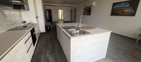 3 chambres Appartement à Fgura, Malta No. 8183 2