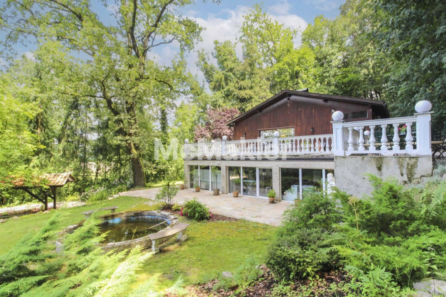 5 bedrooms House in Landshut, Germany No. 55165