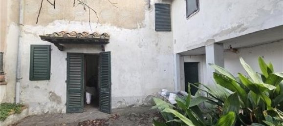 Casa de 6 divisões em Empoli, Italy N.º 33185 16