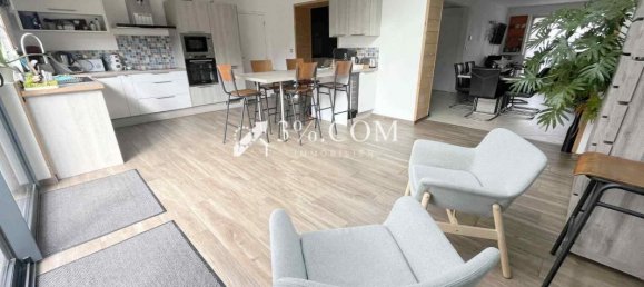 3 Schlafzimmer Haus in Nord, France, Nr. 341542 4