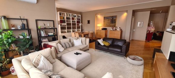 4 bedrooms Apartment in Saronno, Italy No. 372596 3